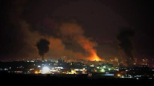 الجيش الإسرائيلي يقول إن غاراته ليل الخميس استهدف مواقع في غزة "تابعة لمنظمات تخريبية".